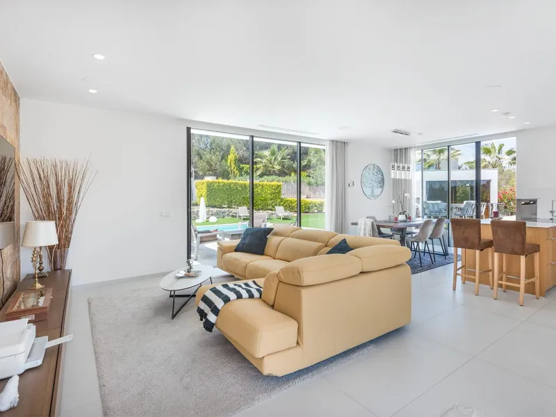 Dream villa in Las Colinas Golf with 1700 m2 plot