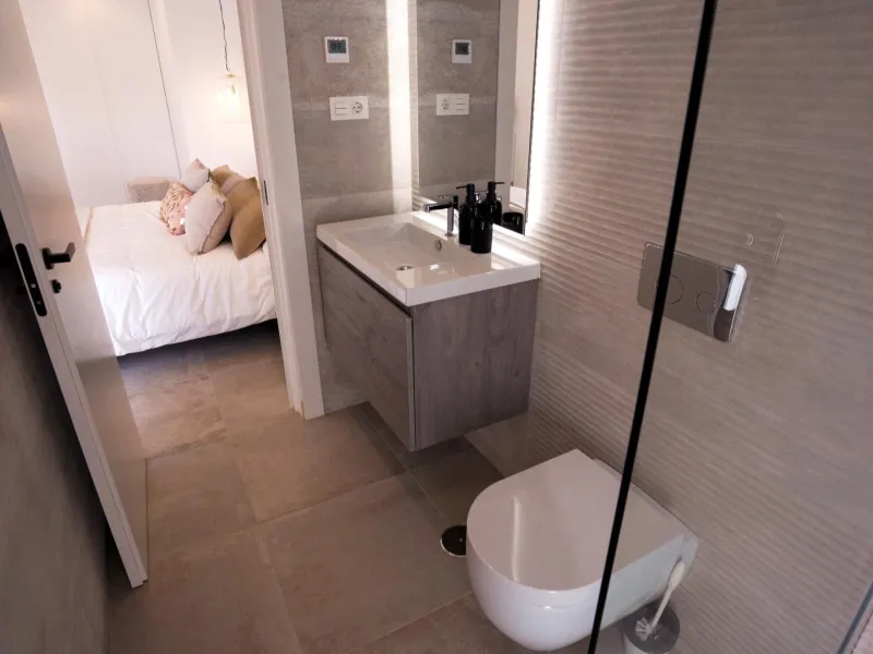 VILLAS DE LUJO! OBRA NUEVA DE ALTA CALIDAD! 3 DORMITORIOS. 3 BAÑOS. PISCINA PRIVADA. PARCELA 180M2.