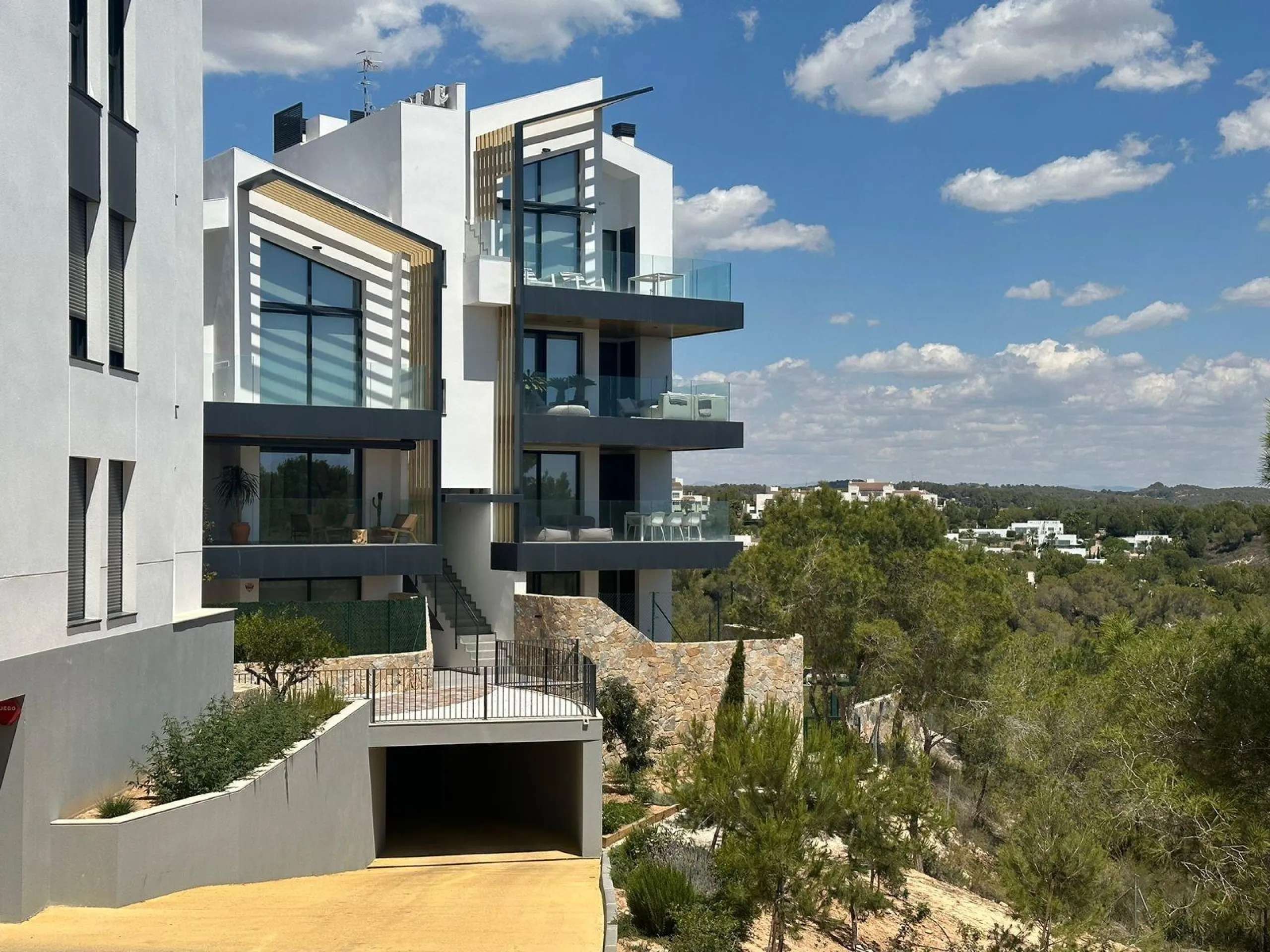 New apartment for sale in Las Colinas Golf Resort
