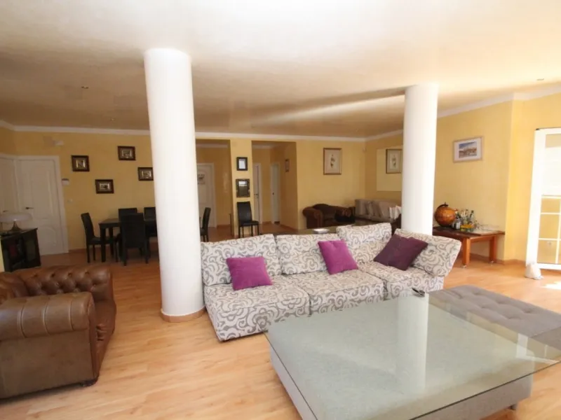 Luxury villa in Cabo Roig