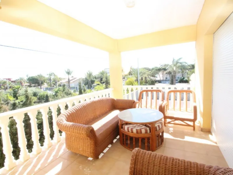Luxury villa in Cabo Roig