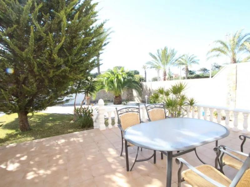 Luxury villa in Cabo Roig