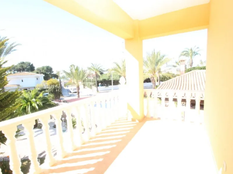 Luxury villa in Cabo Roig