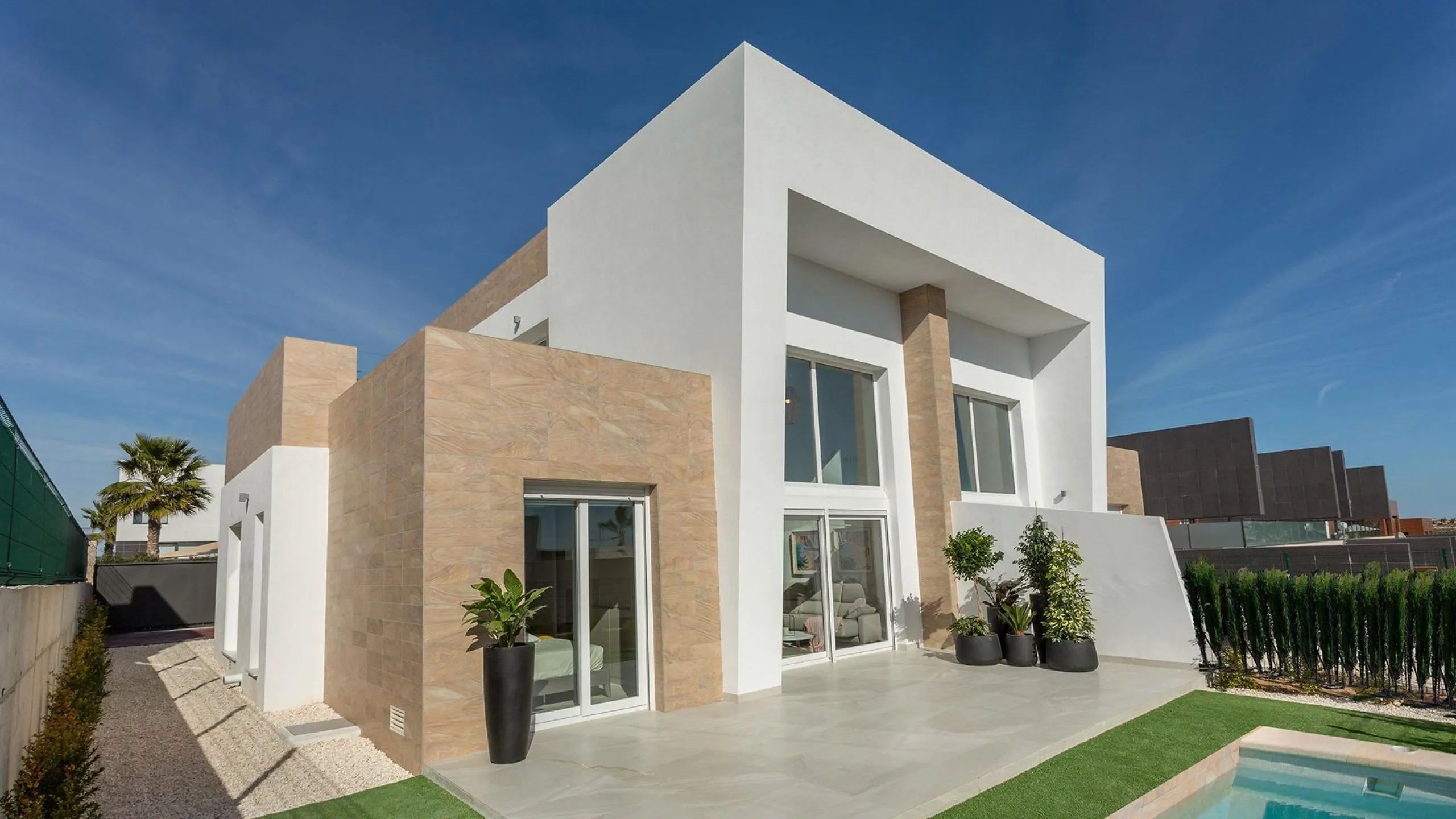 VILLAS PAREADAS EN ALGORFA. 3 DORM. 2 BAÑOS. PISCINA PRIVADA. PARCELA 260 M2.