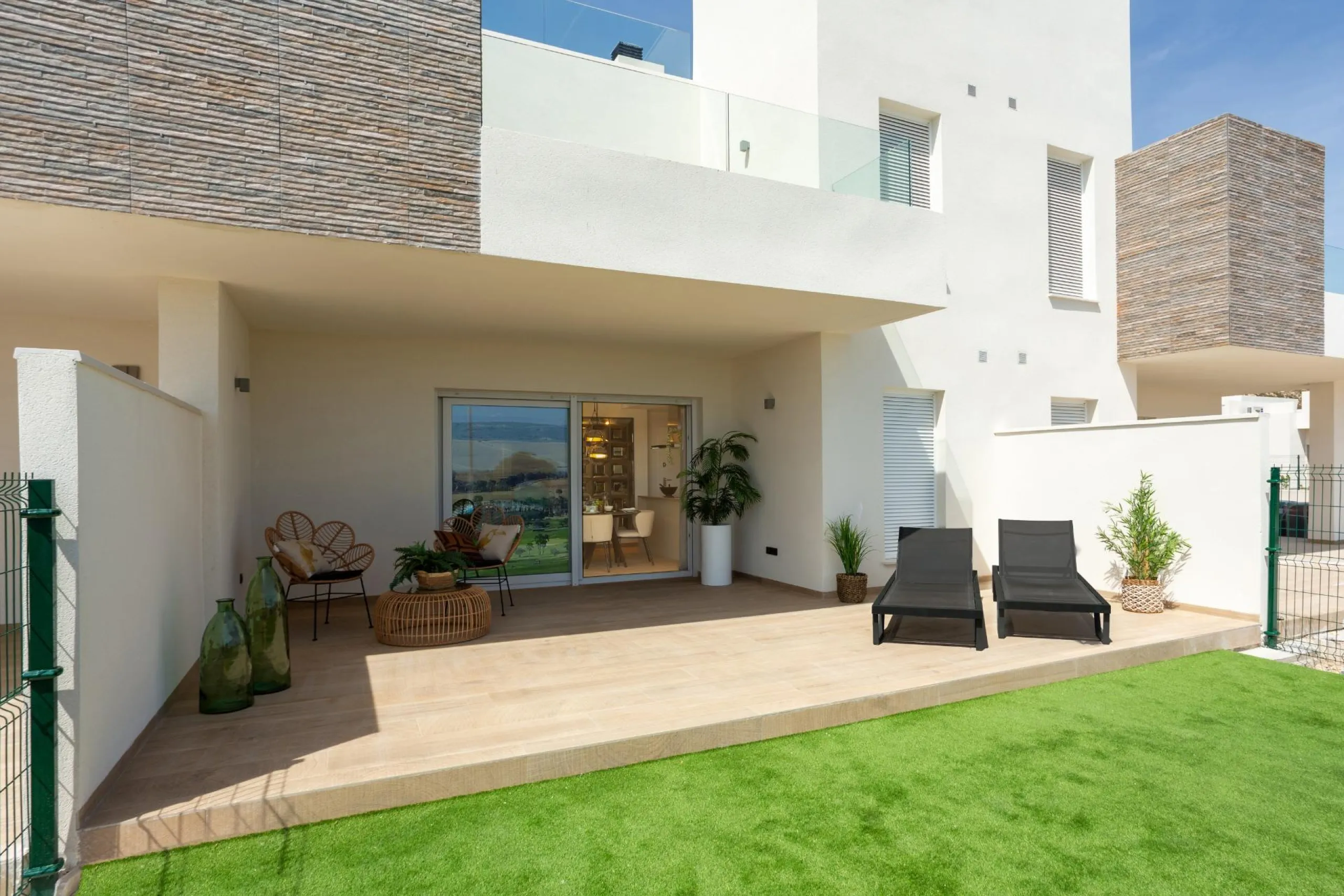 APARTAMENTOS DE OBRA NUEVA EN ALGORFA. RESIDENCIAL PRIVADA. 2 DORM. 2 BAÑOS. PISCINA. PARKING.