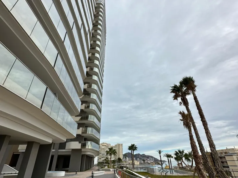 Incredible penthouse in first line of the sea