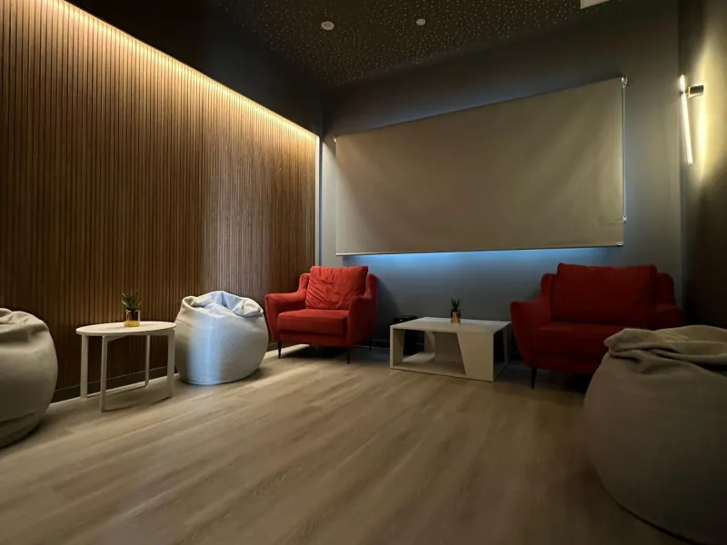 Incredible penthouse in first line of the sea