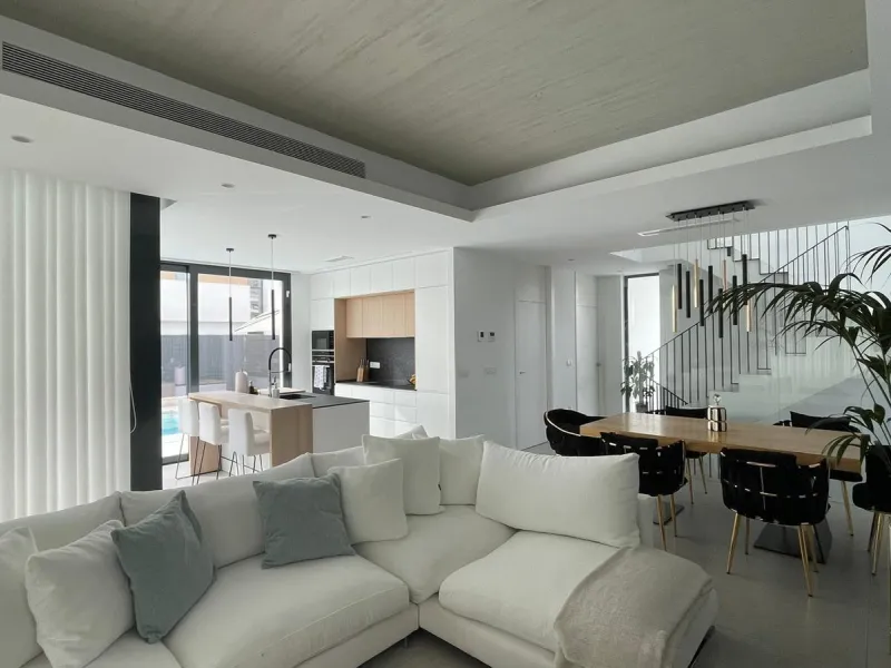 SPECTACULAR MODERN TURN KEY VILLA