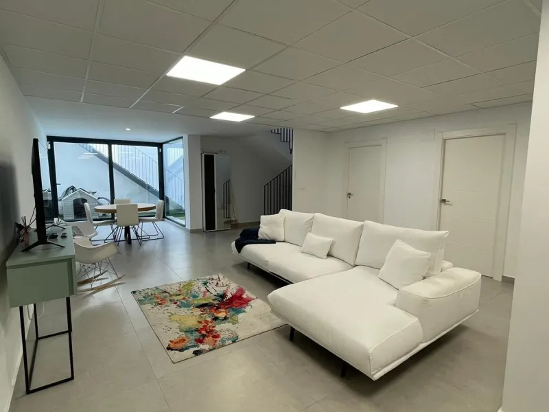 SPECTACULAR MODERN TURN KEY VILLA