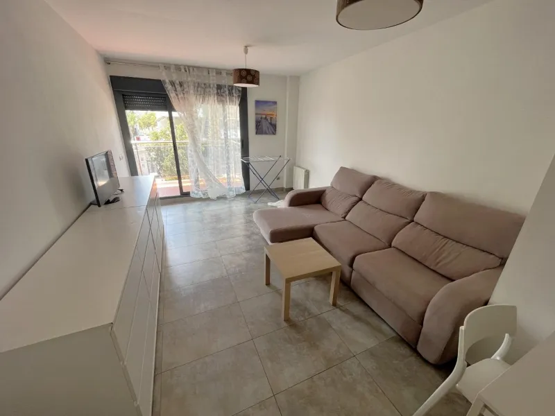 Apartamento de dos dormitorios junto a la Playa de San Juan
