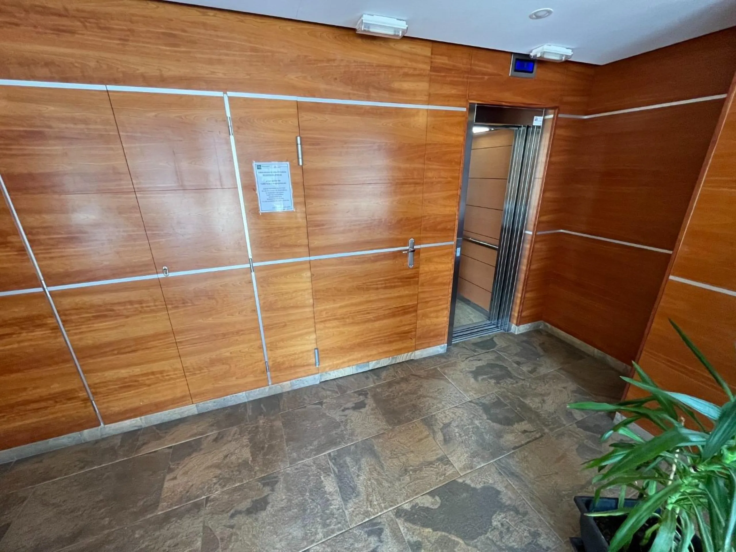 Apartamento de dos dormitorios junto a la Playa de San Juan