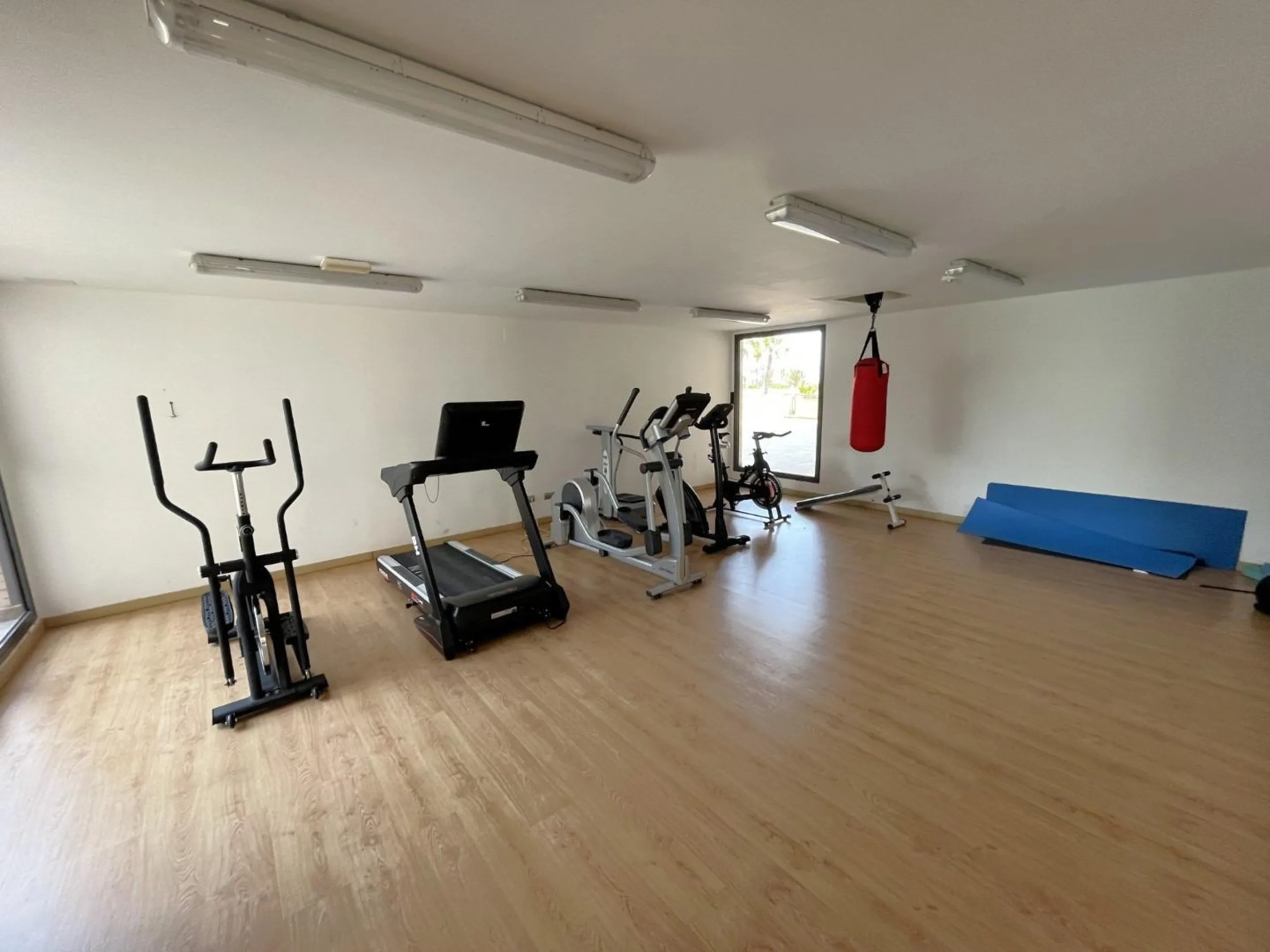Apartamento de dos dormitorios junto a la Playa de San Juan