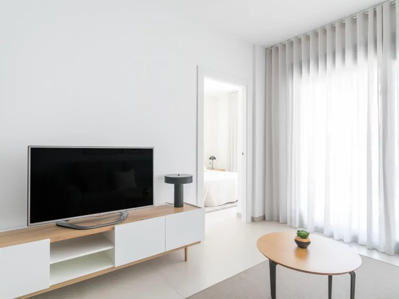 APARTAMENTOS DE OBRA NUEVA CON VISTAS AL MAR. 2 DOR. 2 BAÑOS. APARCAMENTO. PISCINA. PLAYA A 700 M.