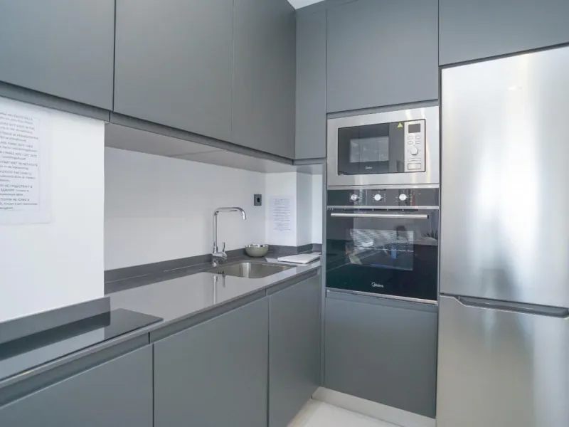 APARTAMENTOS DE OBRA NUEVA CON VISTAS AL MAR. 2 DOR. 2 BAÑOS. APARCAMENTO. PISCINA. PLAYA A 700 M.