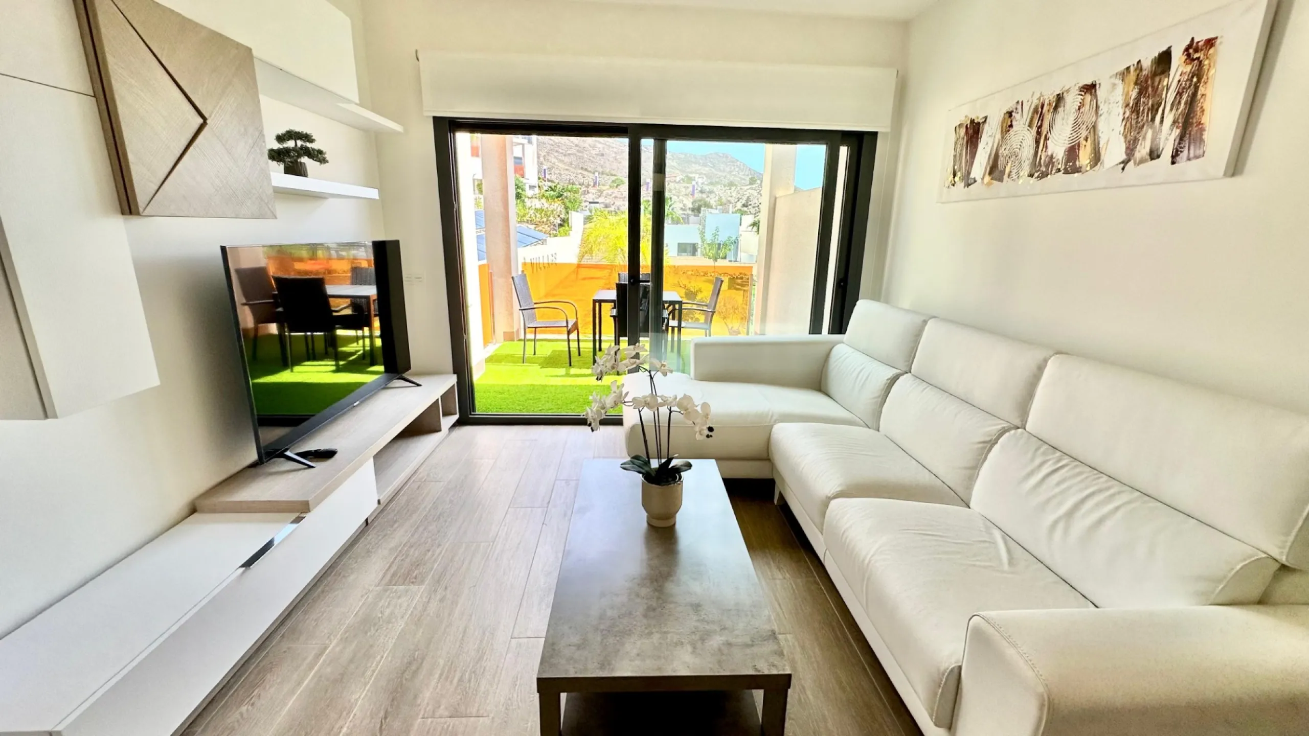 Penthouse with Solarium and BBQ in the Alegria Village Urbanization