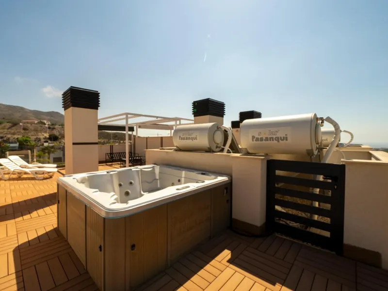Penthouse with Solarium and BBQ in the Alegria Village Urbanization