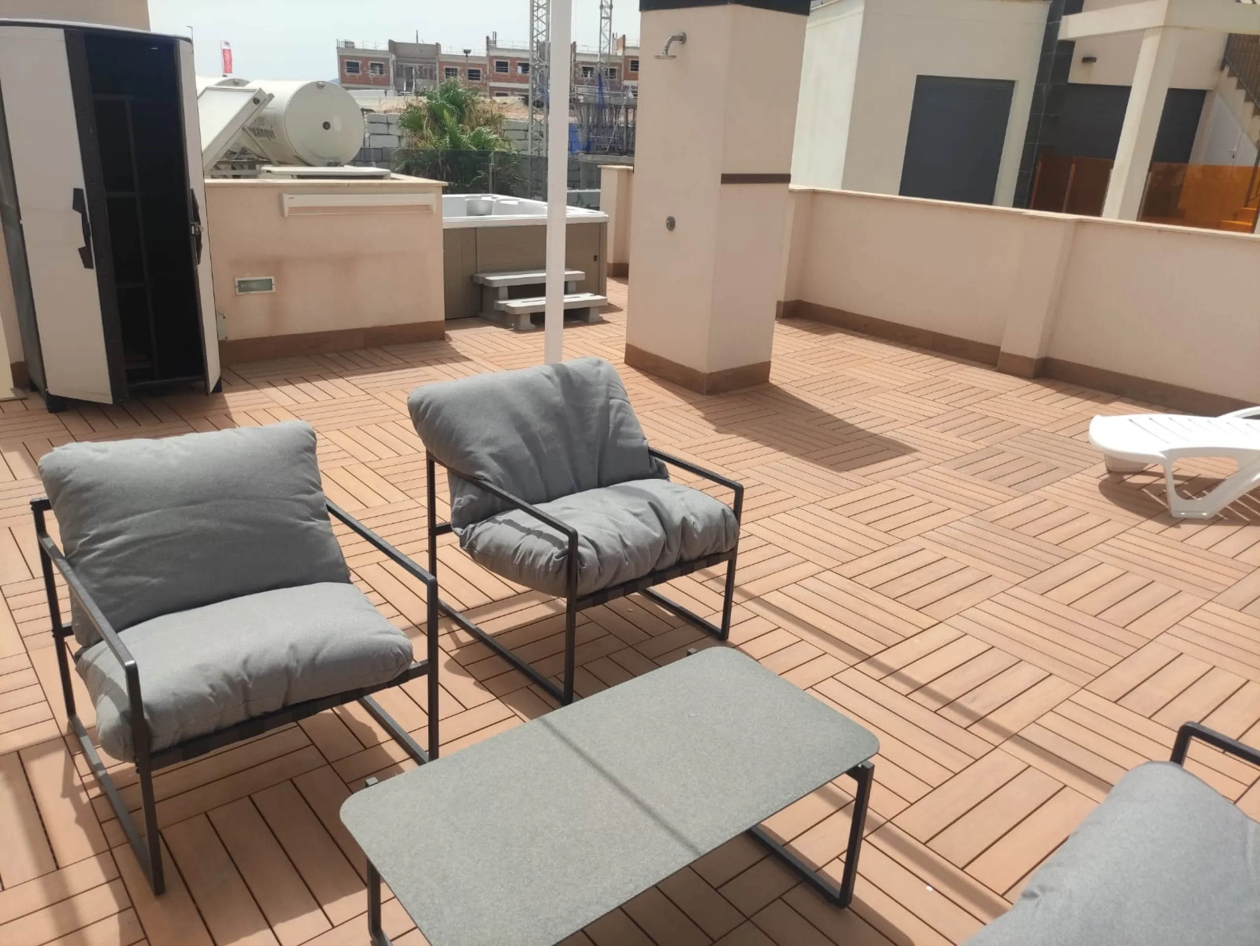 Penthouse with Solarium and BBQ in the Alegria Village Urbanization