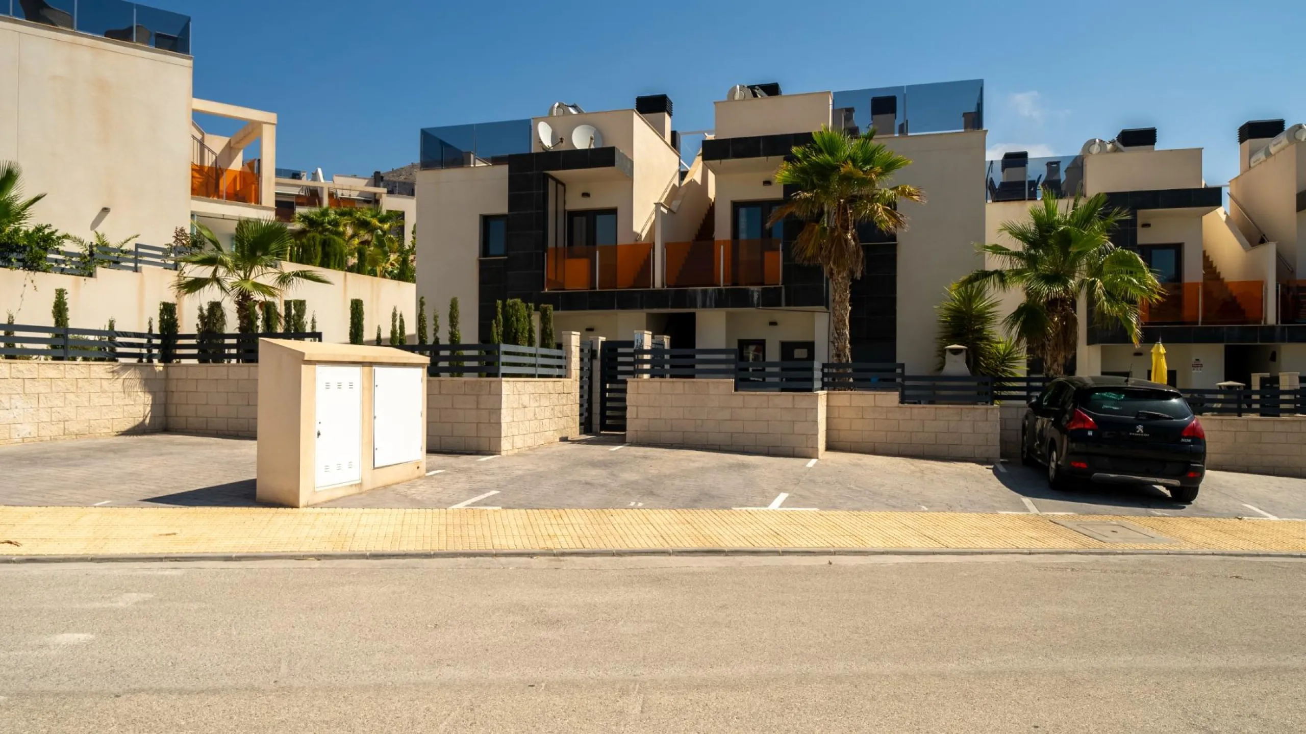 Penthouse with Solarium and BBQ in the Alegria Village Urbanization