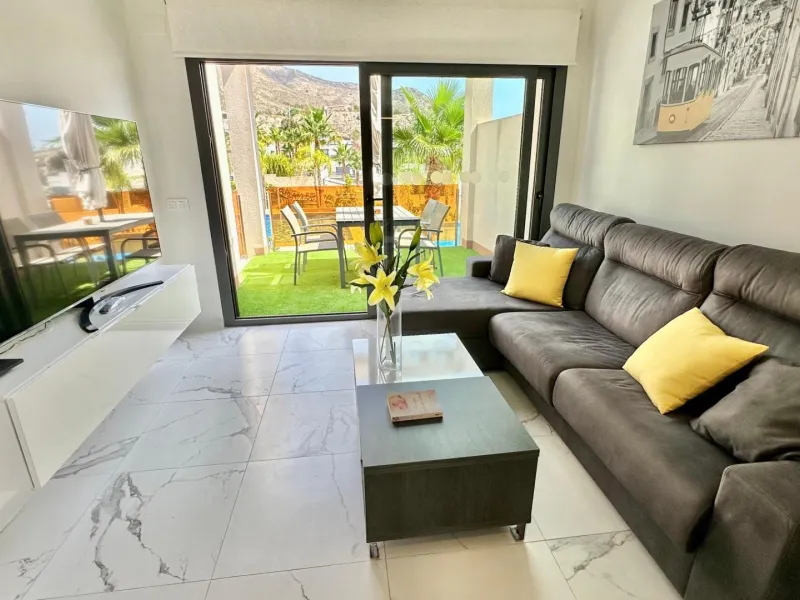 Penthouse with solarium and jacuzzi in the Alegria Village urbanization