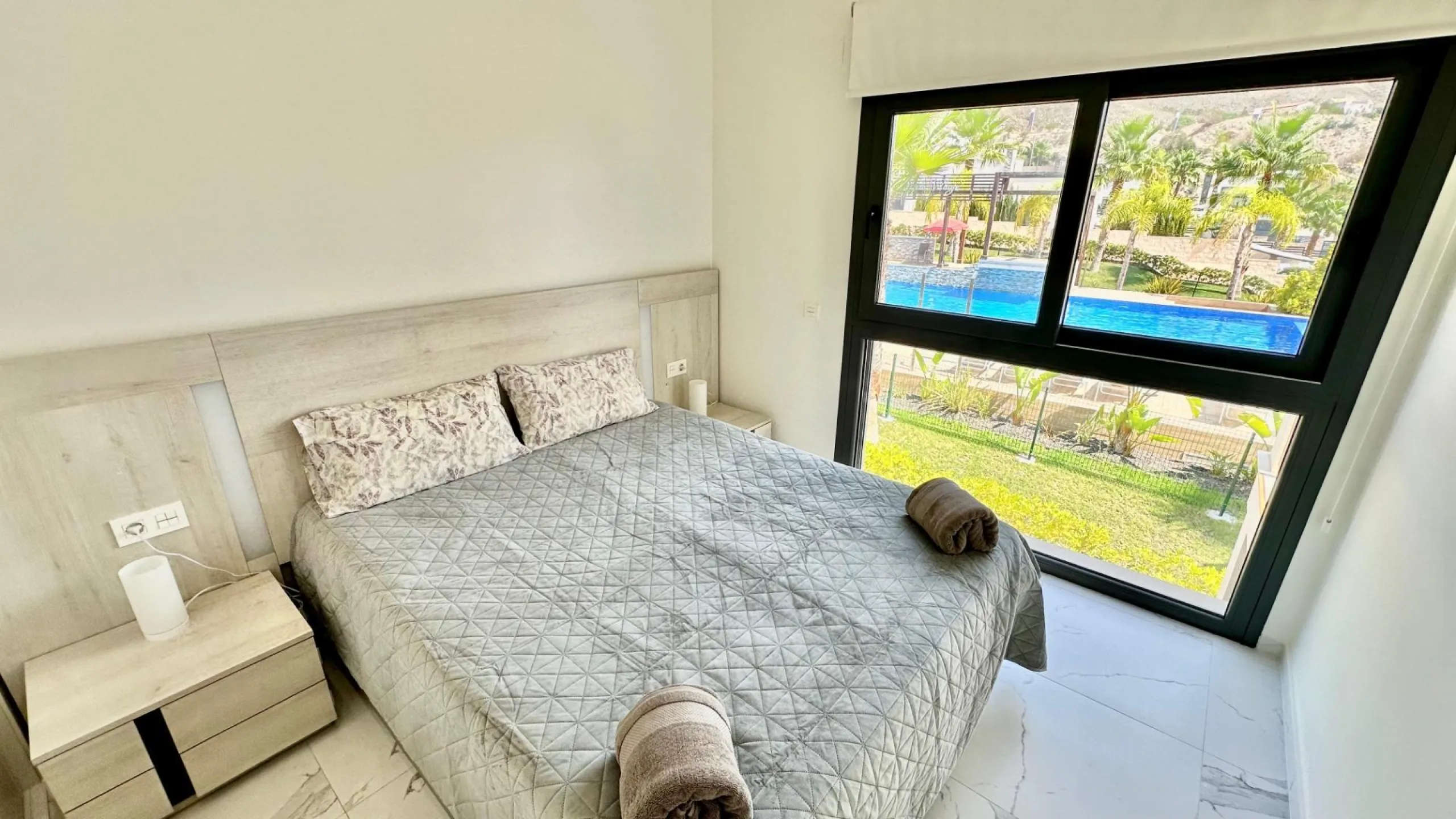 Penthouse with solarium and jacuzzi in the Alegria Village urbanization