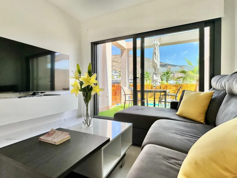 Penthouse with solarium and jacuzzi in the Alegria Village urbanization