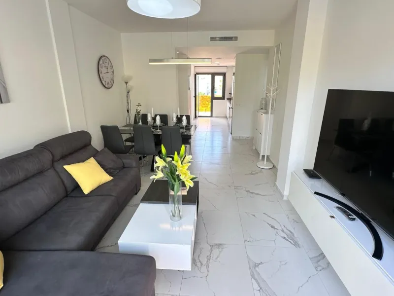 Penthouse with solarium and jacuzzi in the Alegria Village urbanization