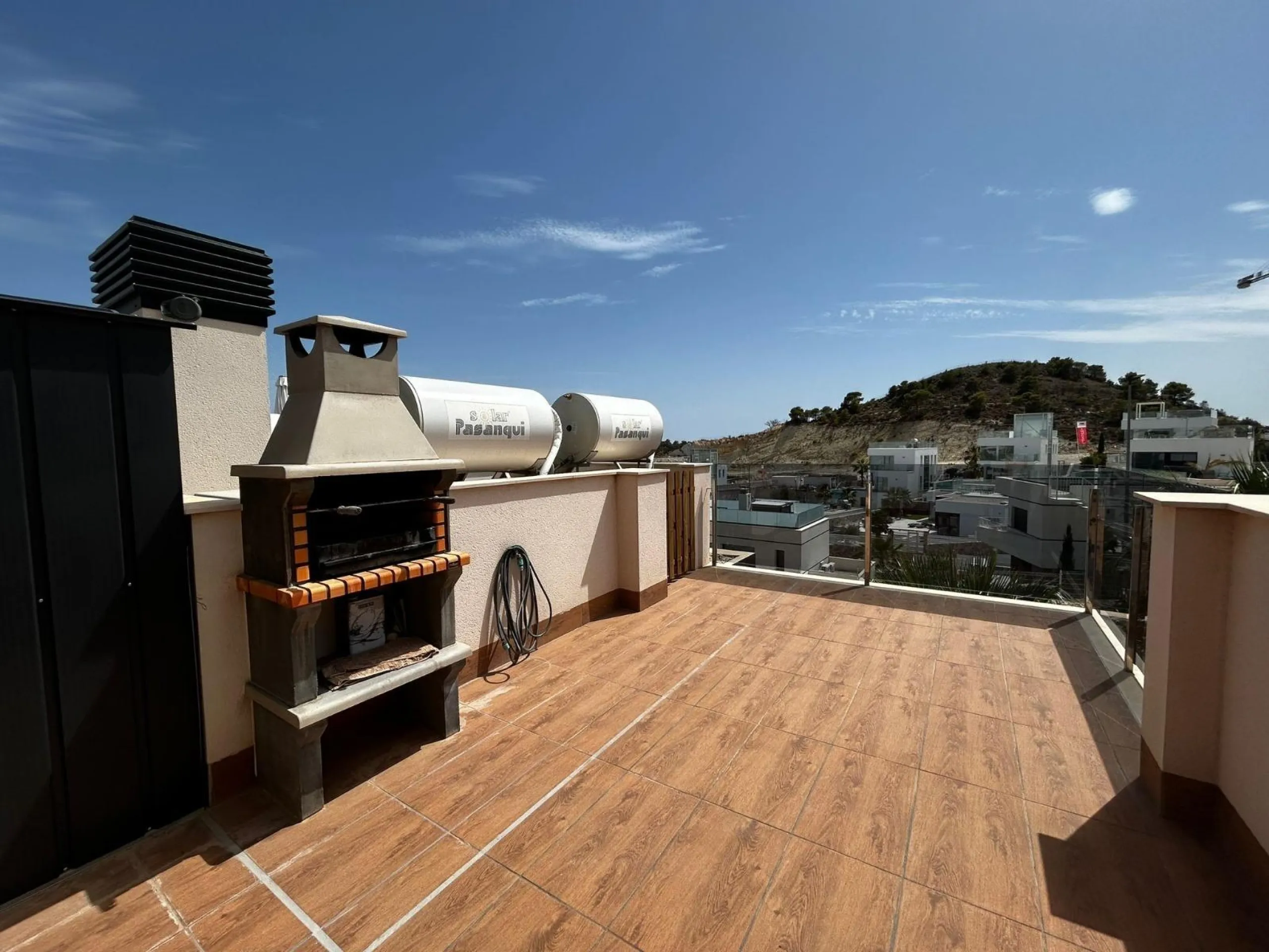 Penthouse with solarium and jacuzzi in the Alegria Village urbanization