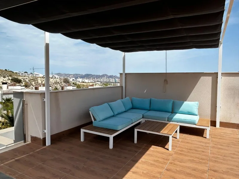 Penthouse with solarium and jacuzzi in the Alegria Village urbanization