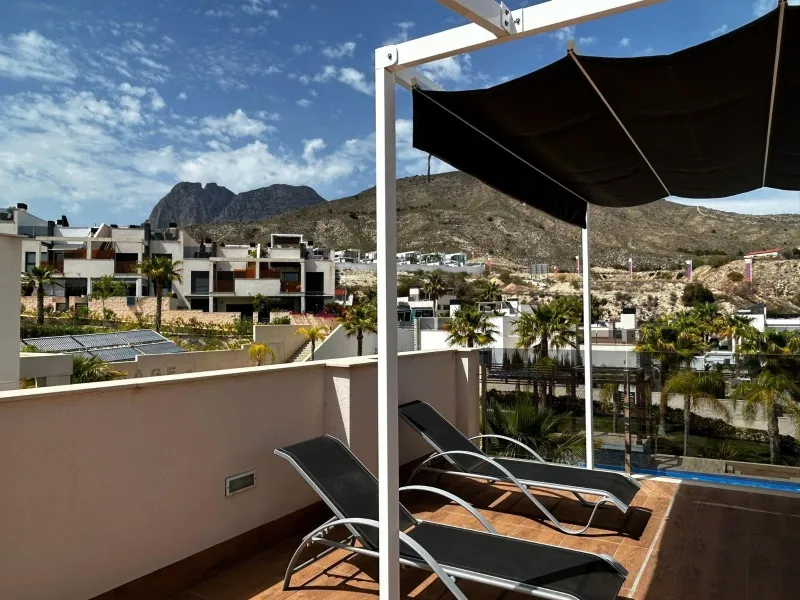 Penthouse with solarium and jacuzzi in the Alegria Village urbanization
