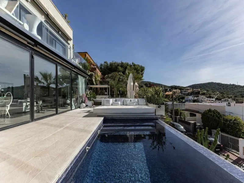 Magnificent Residence with Infinity Pool in Sitges, Barcelona