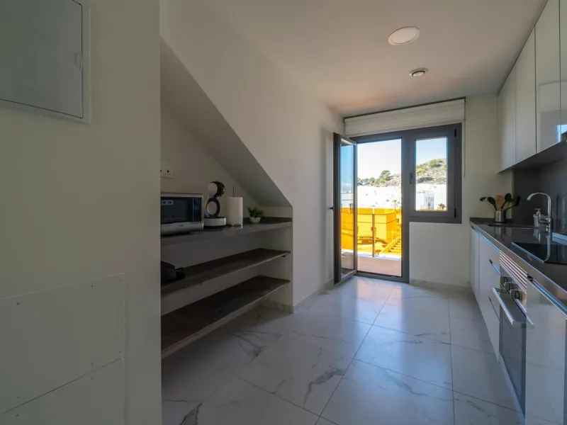Penthouse with solarium and jacuzzi in the Alegria Village urbanization