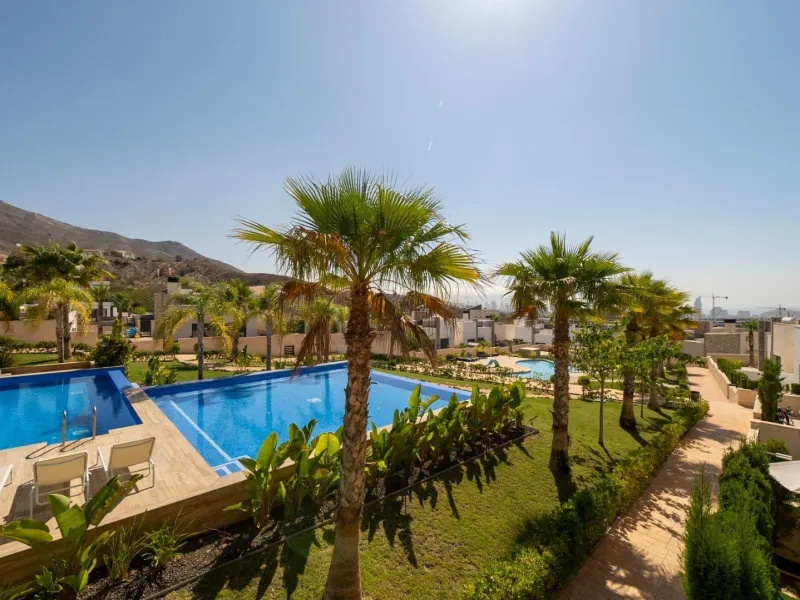 Penthouse with solarium and jacuzzi in the Alegria Village urbanization