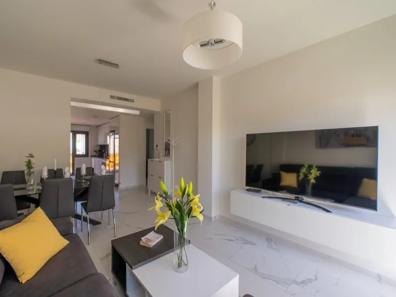 Penthouse with solarium and jacuzzi in the Alegria Village urbanization