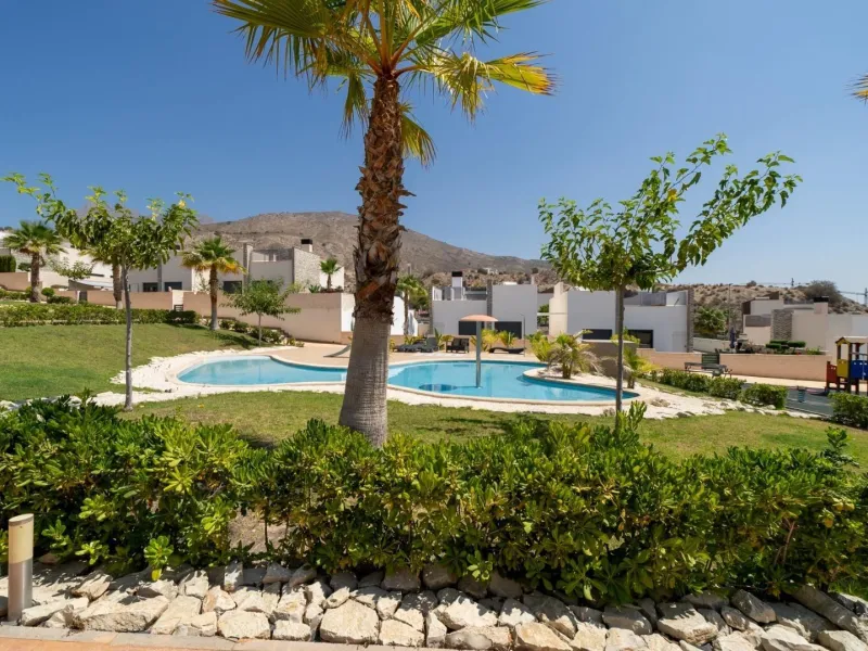Penthouse with solarium and jacuzzi in the Alegria Village urbanization