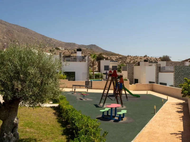 Penthouse with solarium and jacuzzi in the Alegria Village urbanization