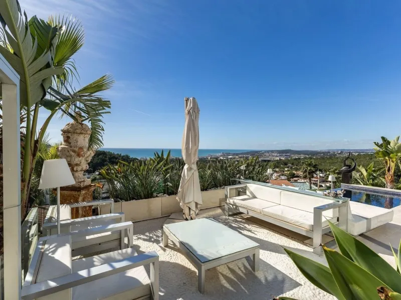 Magnificent Residence with Infinity Pool in Sitges, Barcelona