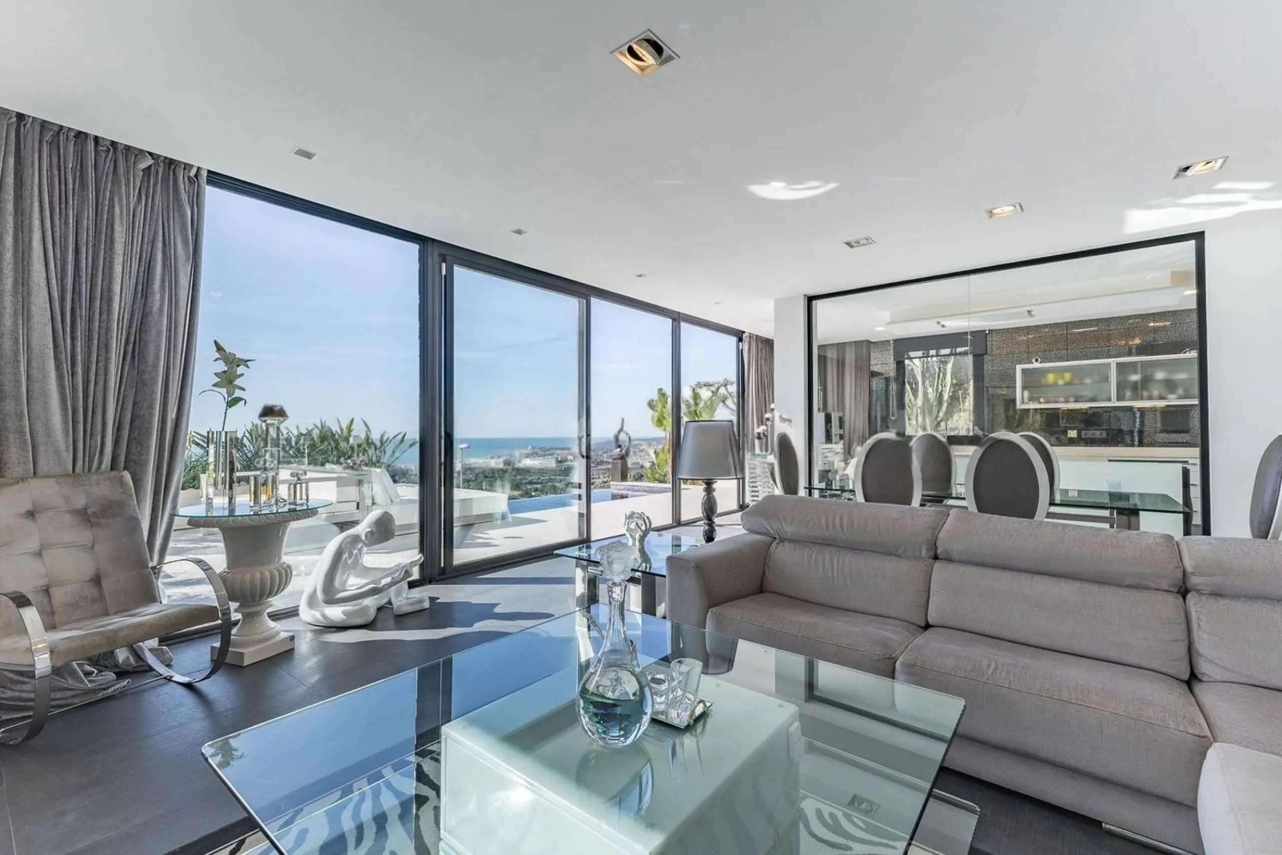 Magnificent Residence with Infinity Pool in Sitges, Barcelona