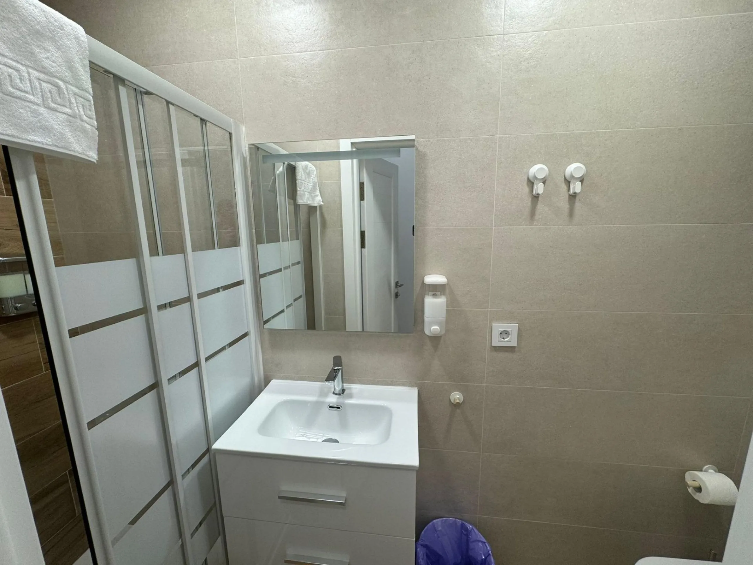 EDIFICIO EN VENTA EN ALICANTE CON LICENCIA TURISTICA - CAROLINAS BAJAS