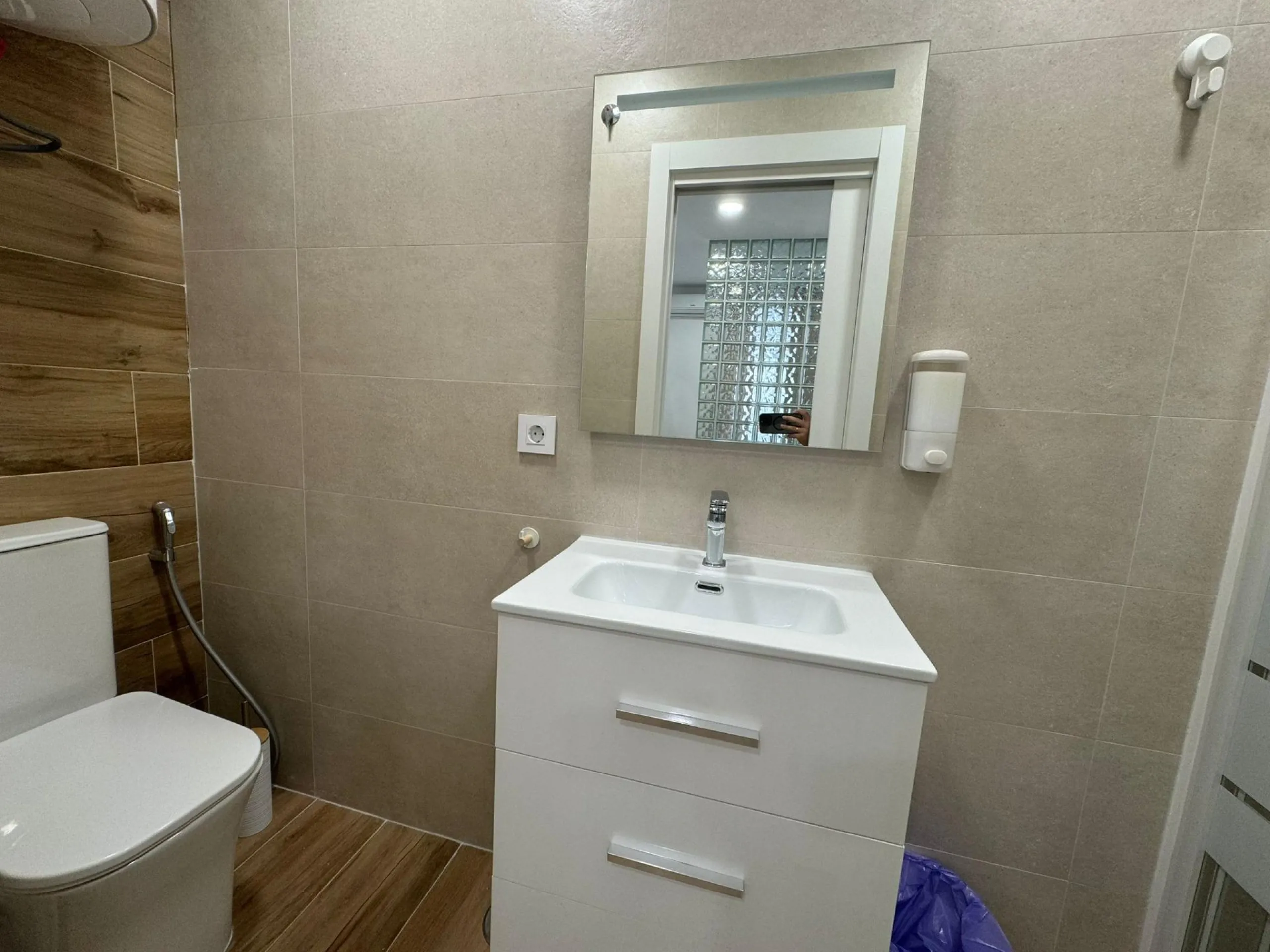 EDIFICIO EN VENTA EN ALICANTE CON LICENCIA TURISTICA - CAROLINAS BAJAS