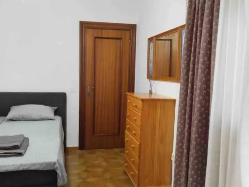 VILLA EN ORIHUELA COSTA A 500 METROS DE LA PLAYA. 4 DORM. 3 BAÑOS. PARCELA 1.145M2.