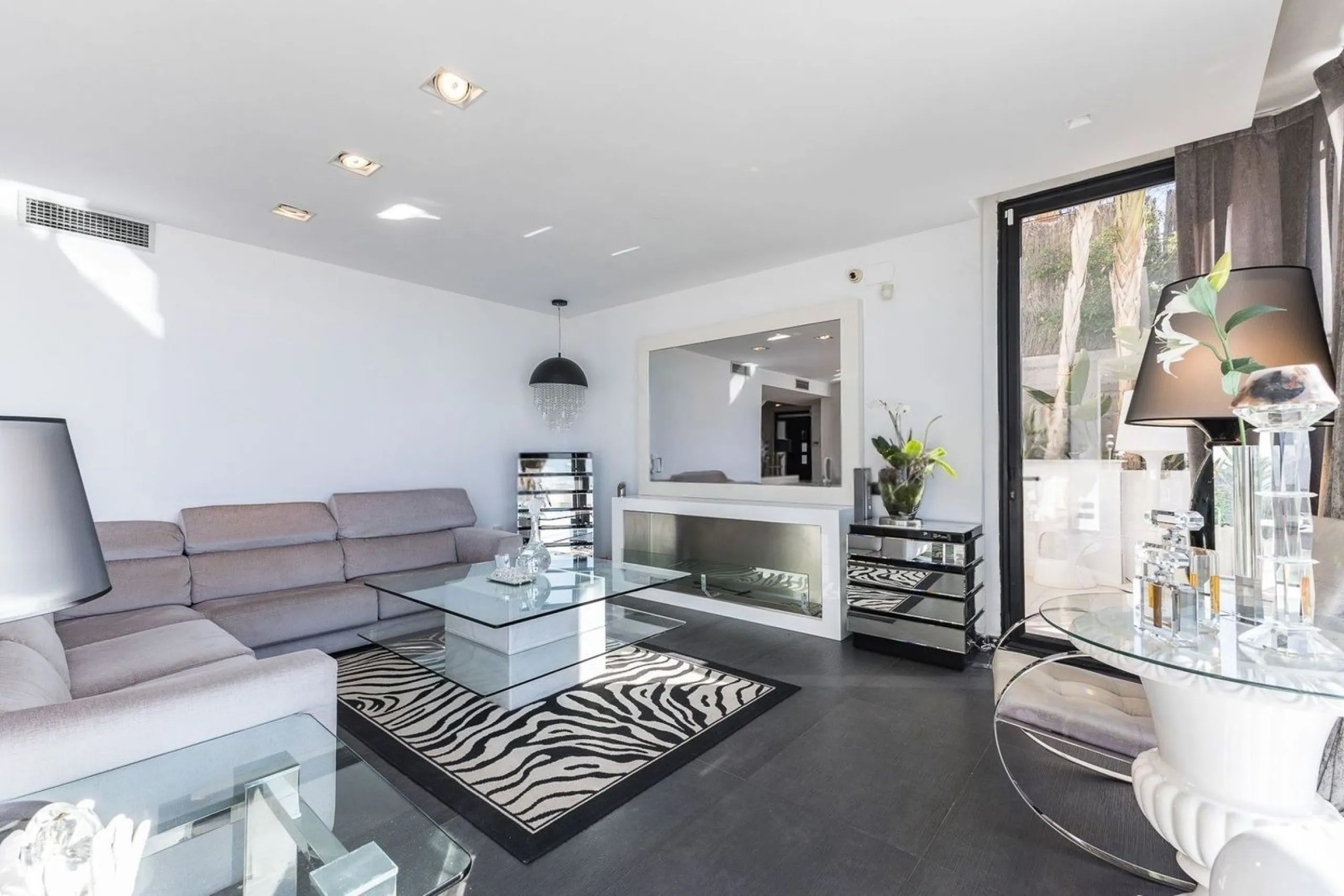 Magnificent Residence with Infinity Pool in Sitges, Barcelona
