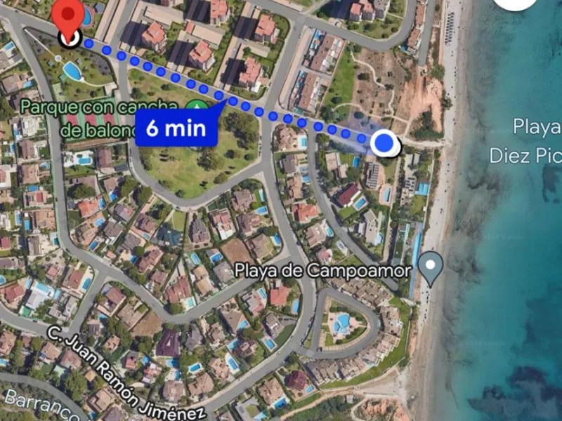 VILLA EN ORIHUELA COSTA A 500 METROS DE LA PLAYA. 4 DORM. 3 BAÑOS. PARCELA 1.145M2.
