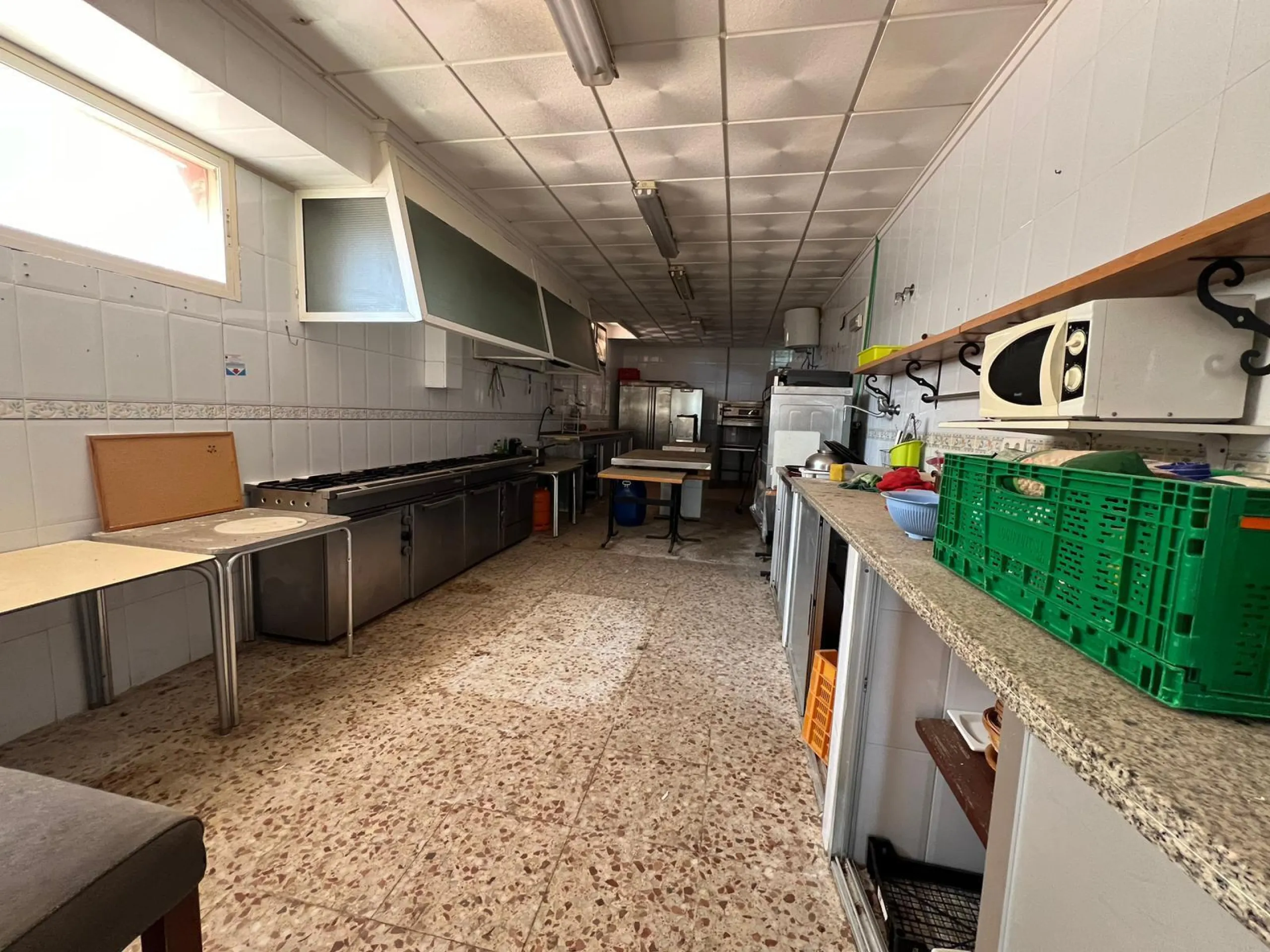 Коммерческое помещение в Кабо Зверера. Площадь 300 м² всего в 100 метрах от моря