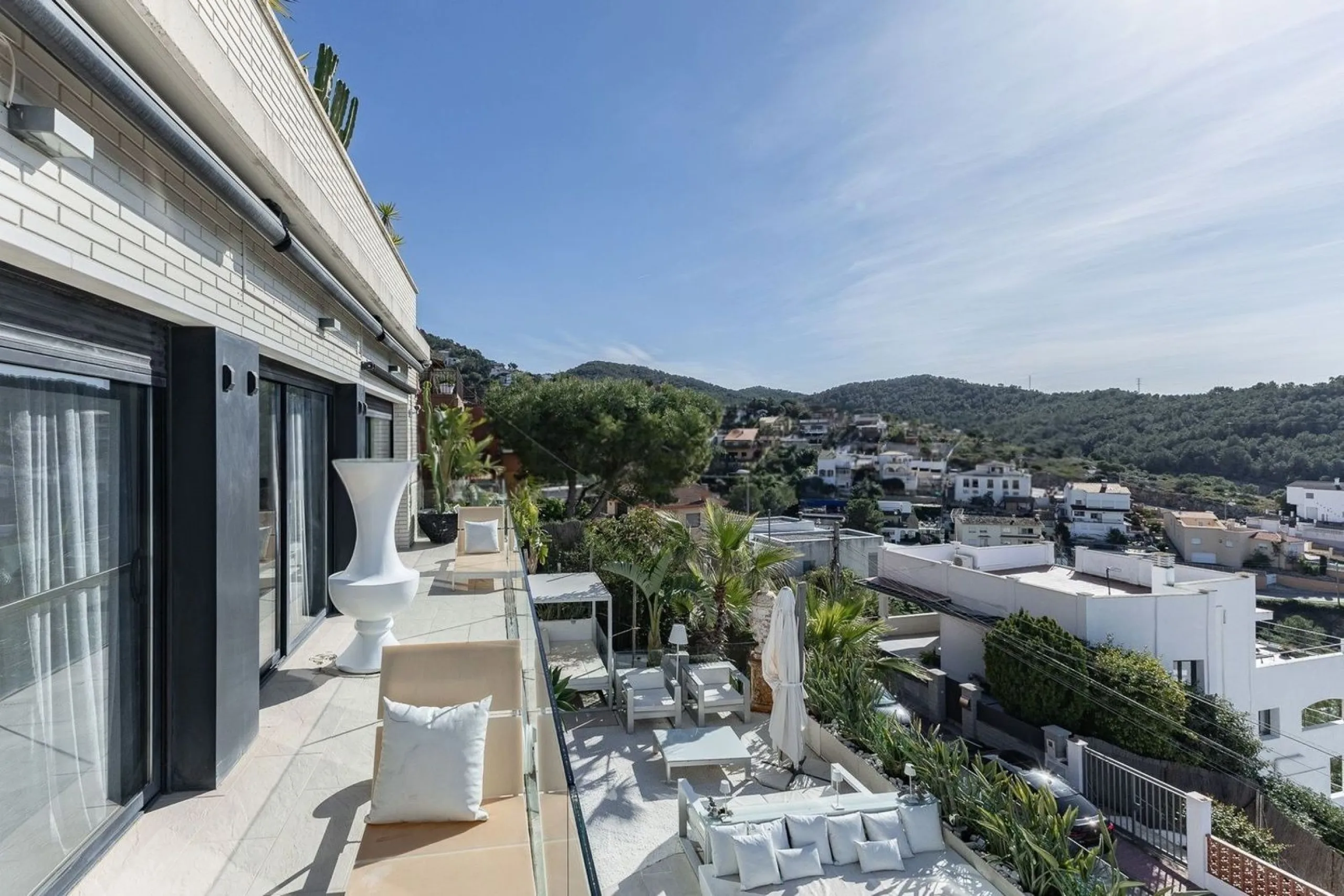 Magnificent Residence with Infinity Pool in Sitges, Barcelona