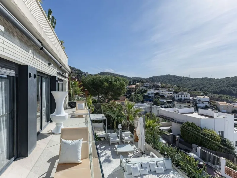 Magnificent Residence with Infinity Pool in Sitges, Barcelona