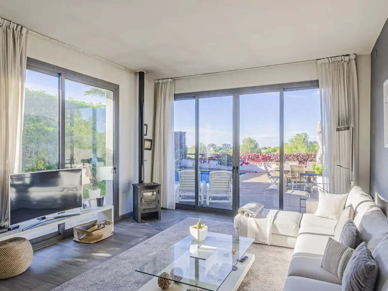 Spectacular Modern House with Pool and Sea Views in Levantina, Sitges