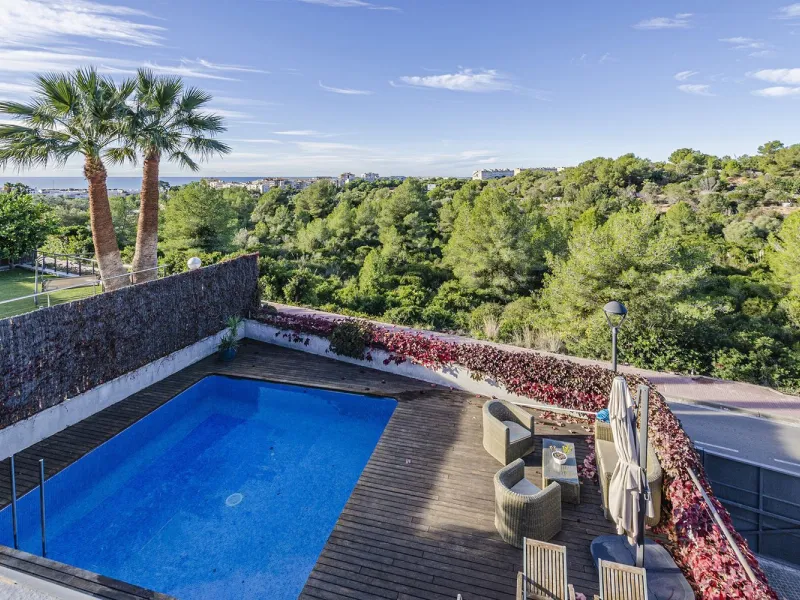 Spectacular Modern House with Pool and Sea Views in Levantina, Sitges