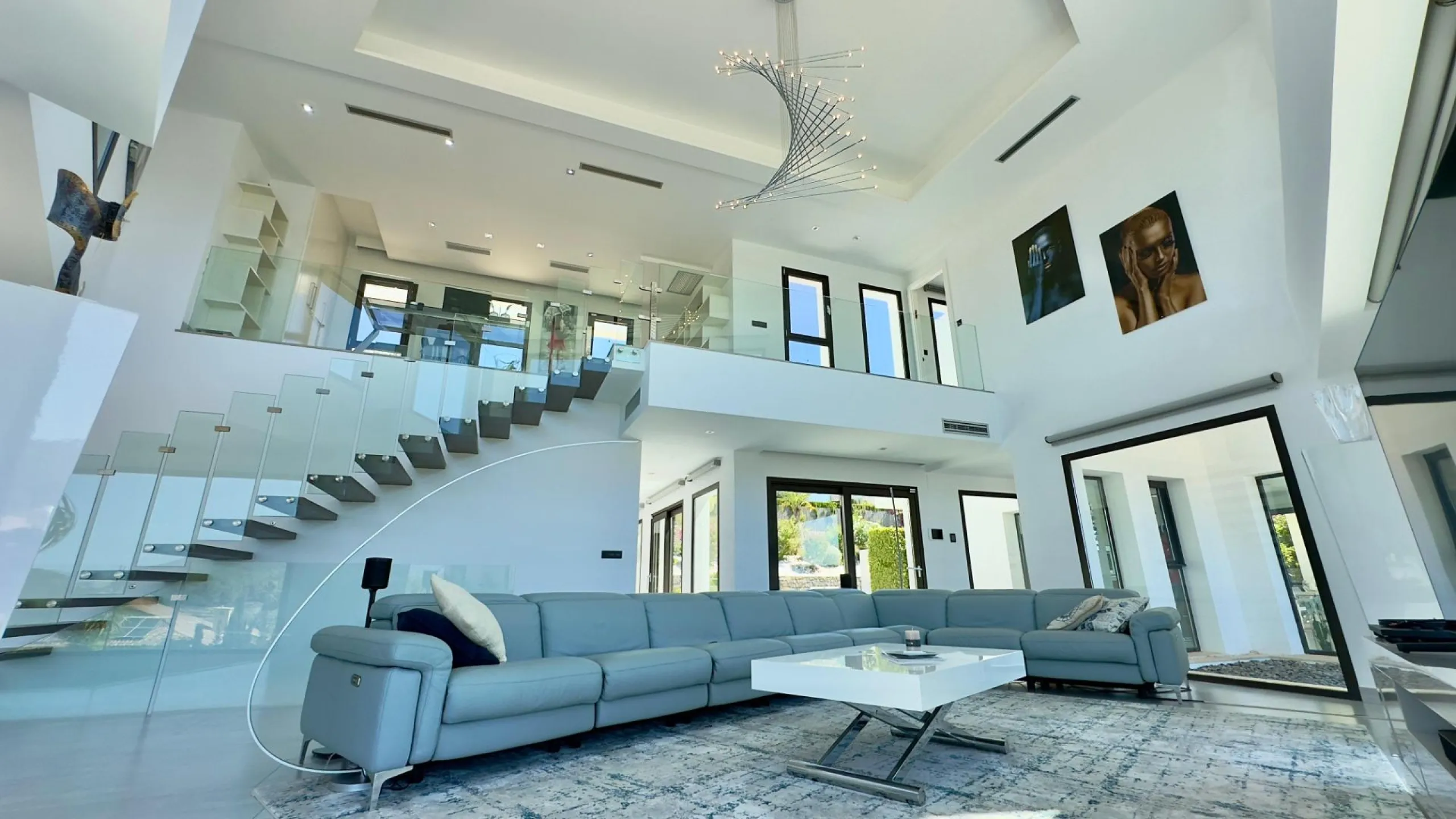 Luxury Villa in Les Cansalades, Jávea – Exquisite Coastal Retreat