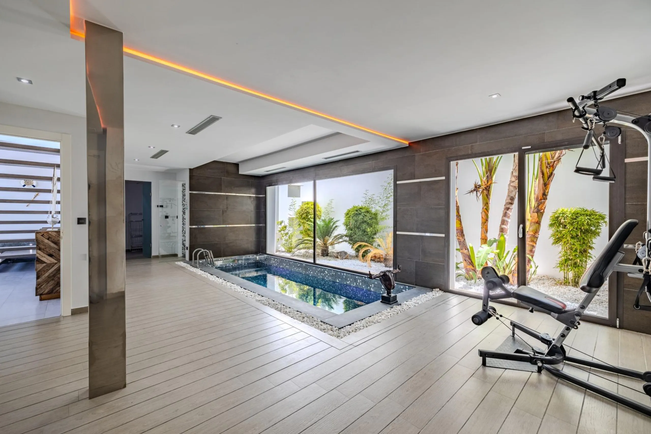 Luxury Villa in Les Cansalades, Jávea – Exquisite Coastal Retreat
