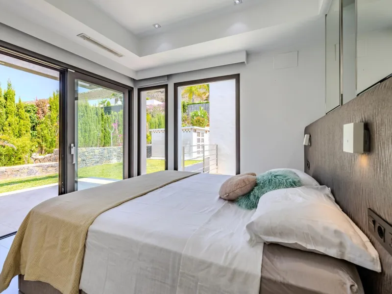 Luxury Villa in Les Cansalades, Jávea – Exquisite Coastal Retreat